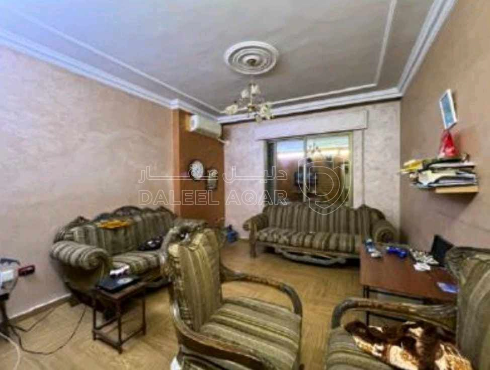 فيلا/منزل في عمان الرحمانيه شارع قدري يوسف الكلوب - 400,000 دأ - صورة 1