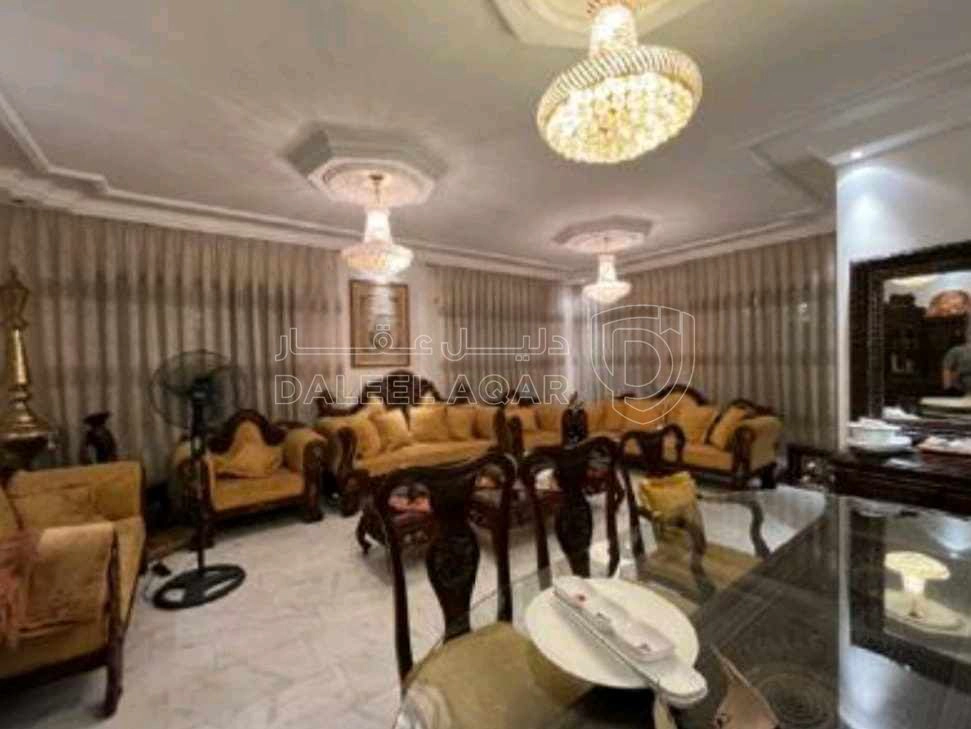 فيلا/منزل في عمان الرحمانيه شارع قدري يوسف الكلوب - 400,000 دأ - صورة 1