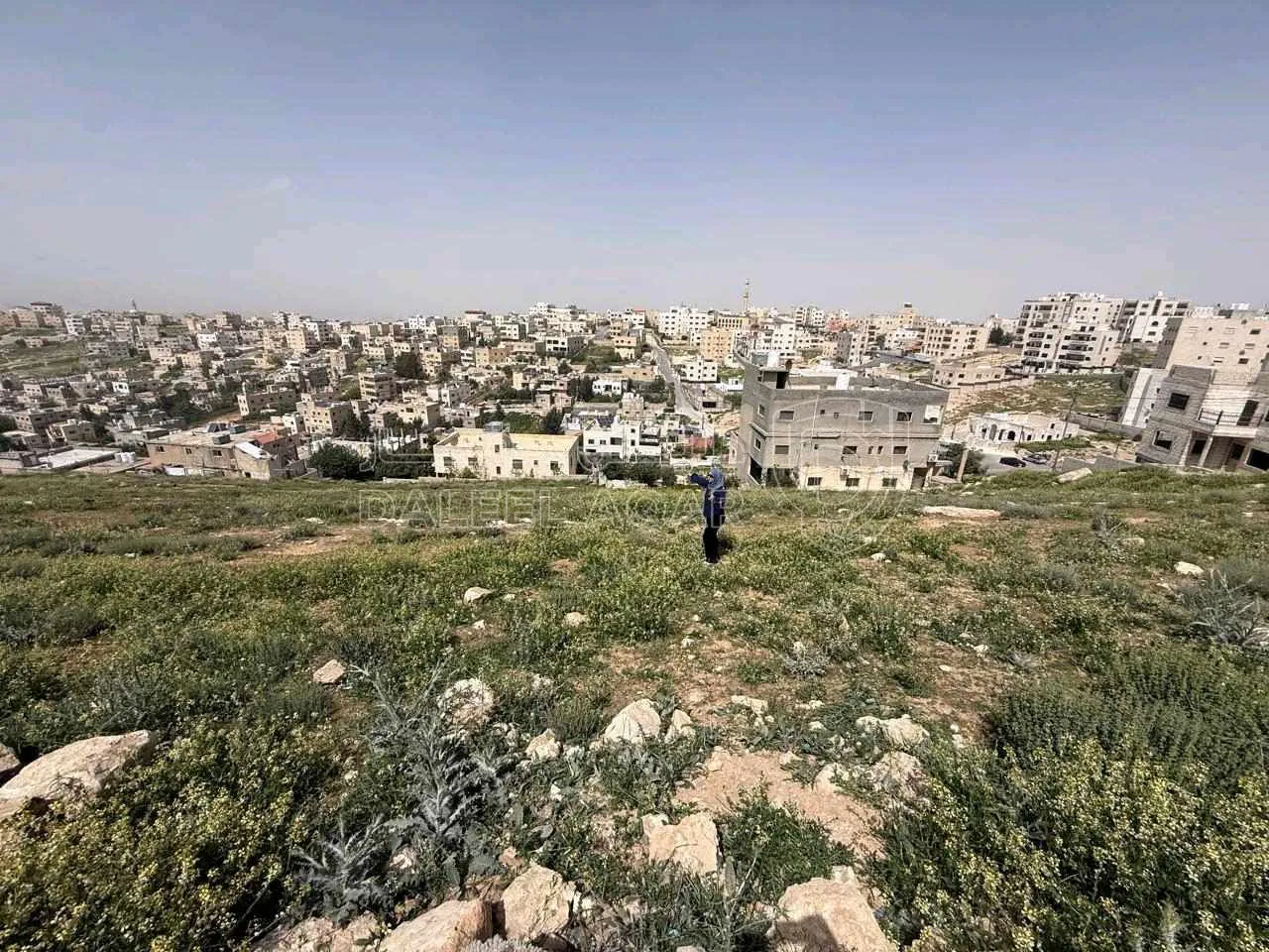أرض في ارض مميزة جدا بمنطقة سكنية جديدة مقابل المركز الام - 60,000 دأ - صورة 1