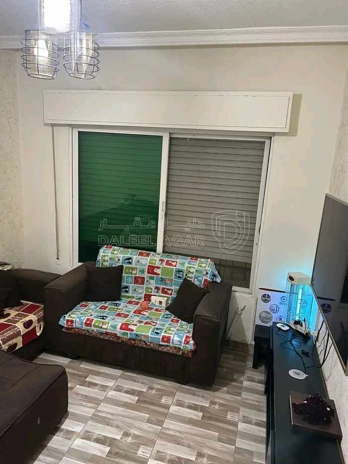 شقة في حي البشائر طلوع نيفين بعد المعلومات الجنائية يسار - 44,000 دأ - صورة 1