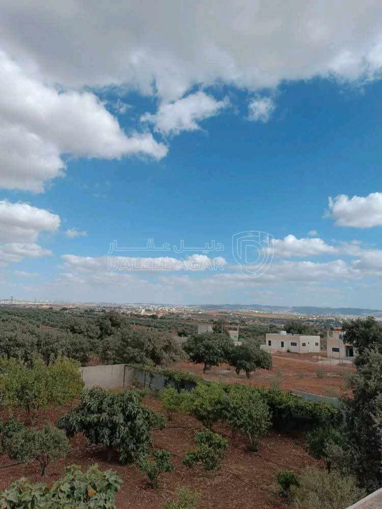 مزرعة/شاليه في زبدة الوسطية - 140,000 دأ - صورة 1