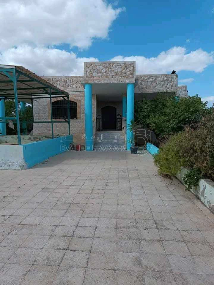 مزرعة/شاليه في زبدة الوسطية - 140,000 دأ - صورة 1