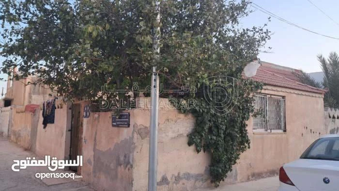فيلا/منزل في المفرق حي الفدين قرب المقبره القديمه - 16,500 دأ - صورة 7