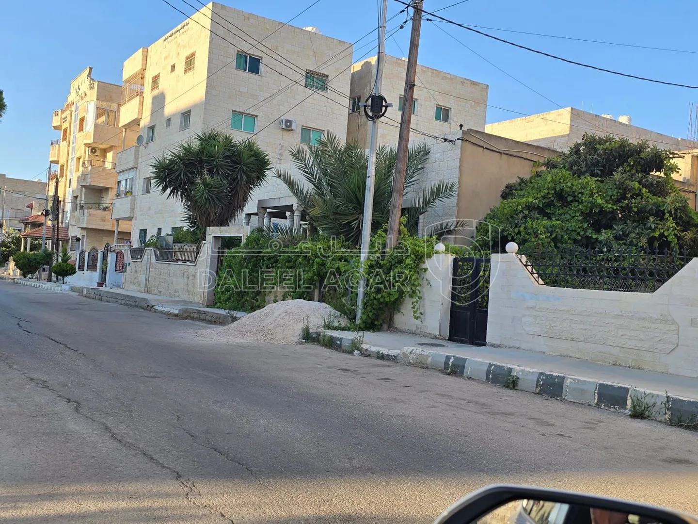 فيلا/منزل في اربد الحي الشرقي خلف الطوباسي بجانب Qماركت - 180,000 دأ - صورة 1