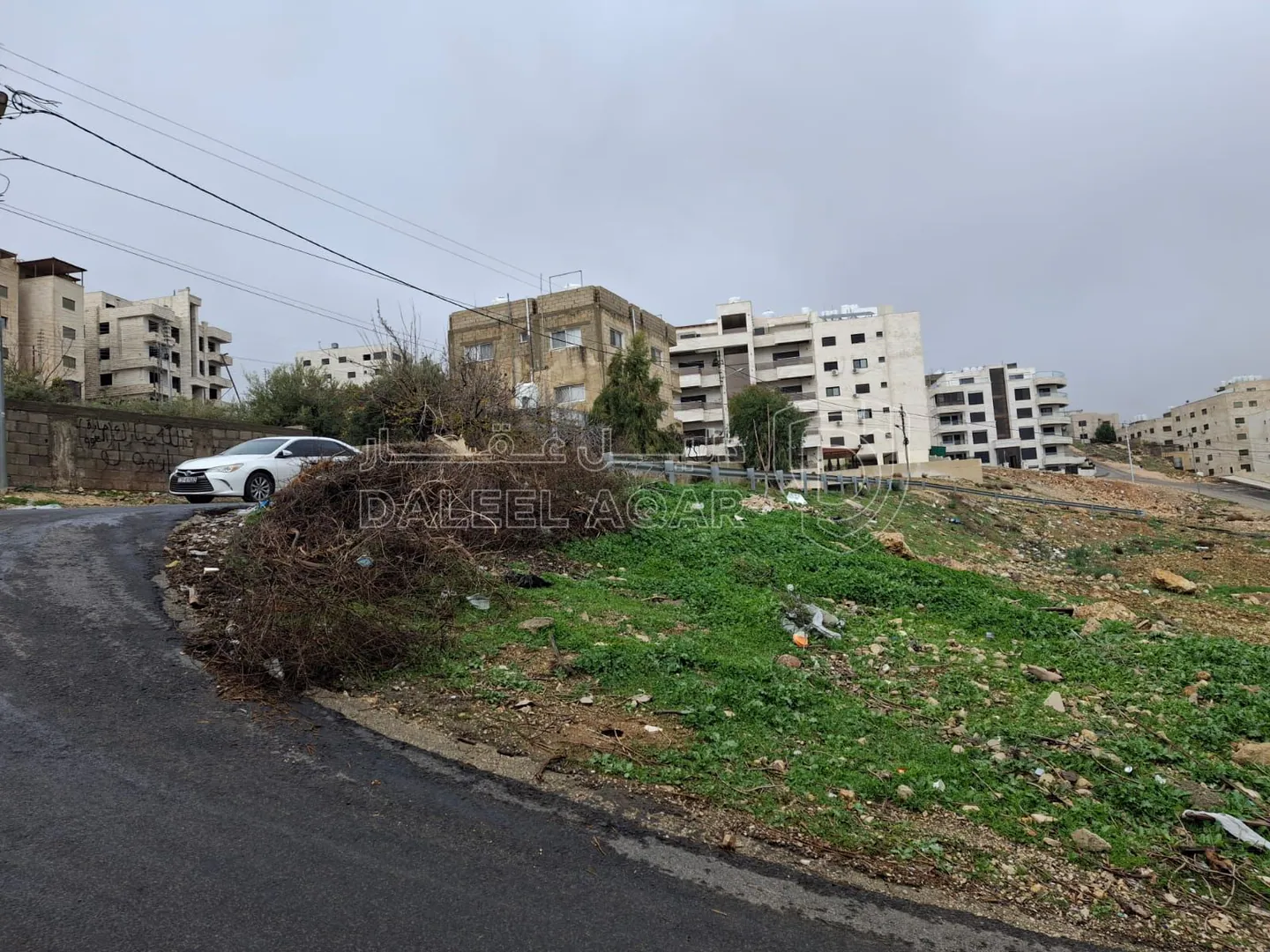 أرض في ابو السوس حوض الذراع بالقرب من أكاديمية البنون - 190,000 دأ - صورة 1