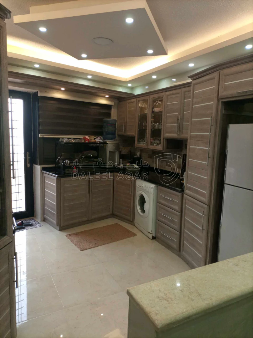 شقة في عمان، الذراع الغربي، شارع أحمد السقاف - 59,000 دأ - صورة 1