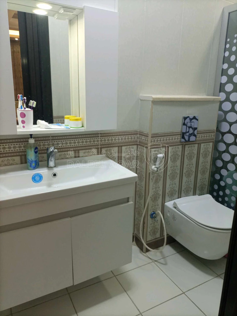 شقة في عمان، الذراع الغربي، شارع أحمد السقاف - 59,000 دأ - صورة 1