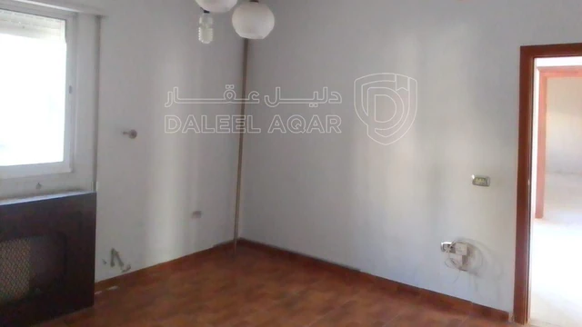 شقة في شارع علي حسين اللوزي  - 140,000 دأ - صورة NaN