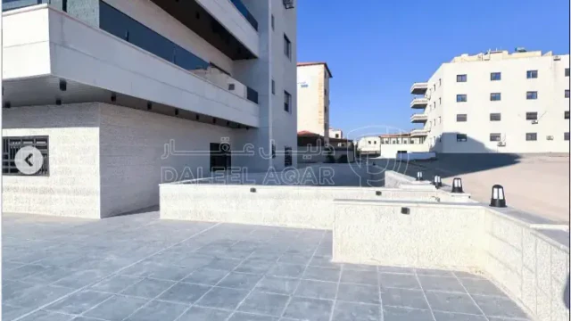 شقة - مادبا - حي الشفاء  - 88000 دأ