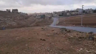 أرض - الكرك زحوم باتجاه المنشيه  - 180000 دأ
