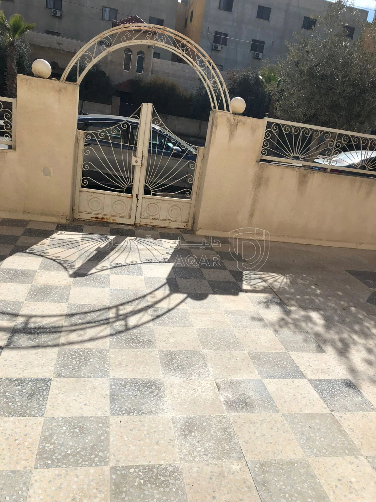 مبنى في فرصة استثمارية مميزة عمارة سكنية على شارع تجاري  - 510,000 دأ - صورة 4