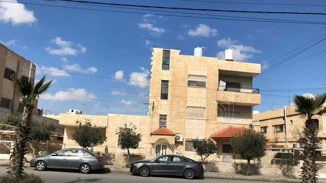 مبنى في فرصة استثمارية مميزة عمارة سكنية على شارع تجاري  - 510,000 دأ - صورة NaN