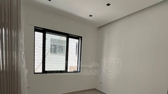 شقة في شقه للبيع ثالث مع روف  في البنيات  - 89,000 دأ - صورة NaN
