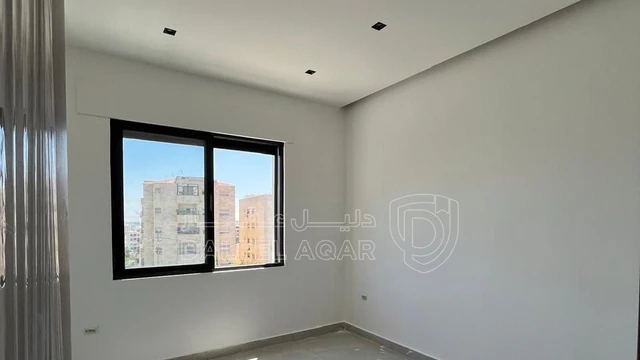 شقة في شقه للبيع ثالث مع روف  في البنيات  - 89,000 دأ - صورة NaN