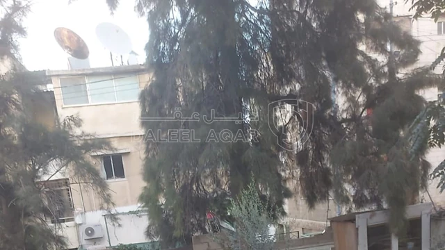 مبنى - ماركا الشمالية -بجانب المستشفى التخصصي - 300000 دأ