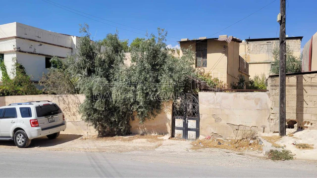 فيلا/منزل - الزرقاء- الهاشمية-خلف البلدية-مسجد أحباب المصطفى - 25000 دأ