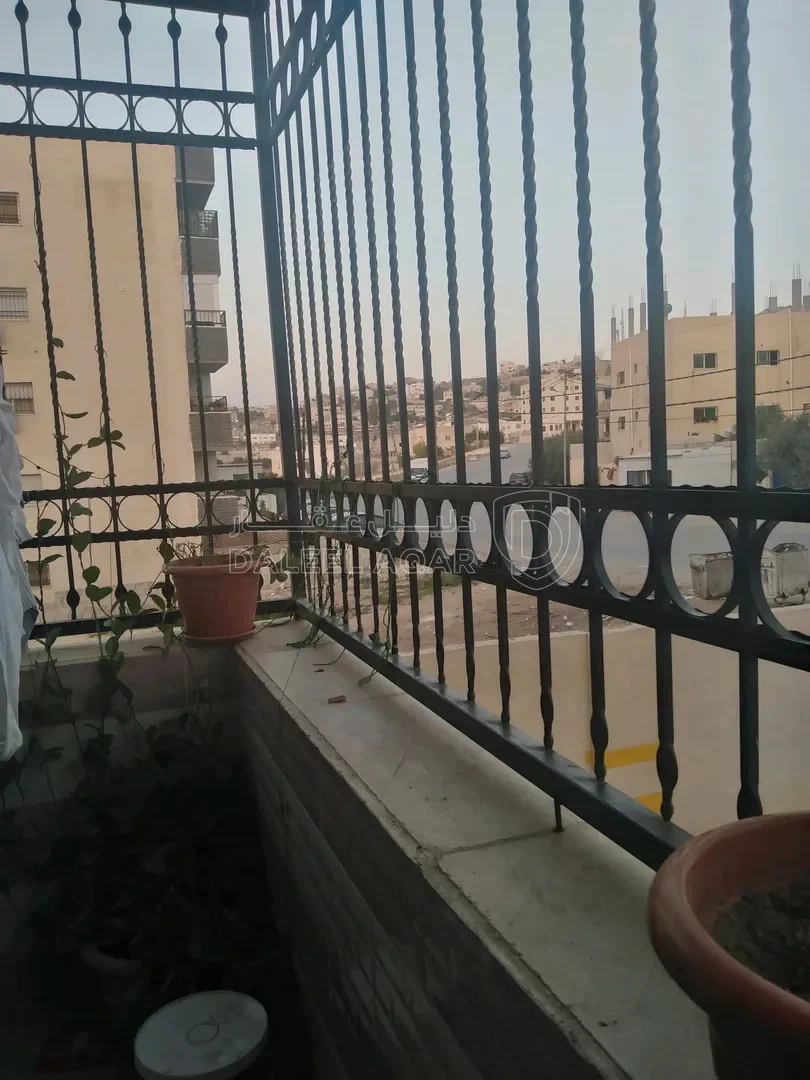 شقة في إربد بيت راس منطقه الخمس بجانب مسجد البطاينة - 30,000 دأ - صورة 1
