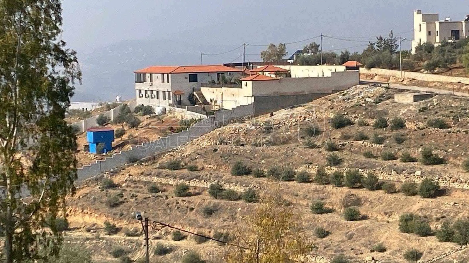 مزرعة/شاليه في جرش - 180,000 دأ - صورة 1