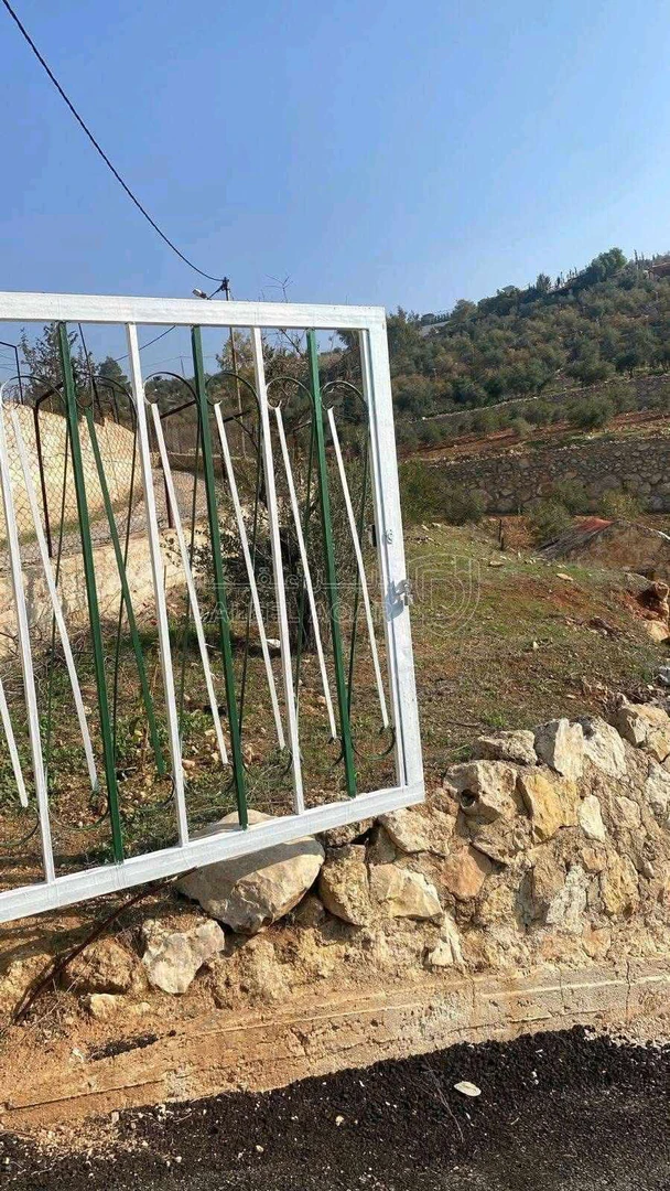 مزرعة/شاليه في جرش - 180,000 دأ - صورة 1