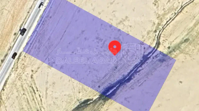 أرض - للبيع قطعه ارض 5.25 دونم في القنيطره مخدومه شارع  - 20000 دأ