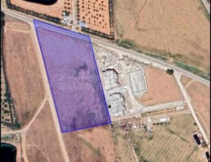 أرض في طرق المطار، قرب فلل الأندلسية و كمباوند فكتوريا - 1,200,000 دأ - صورة 1