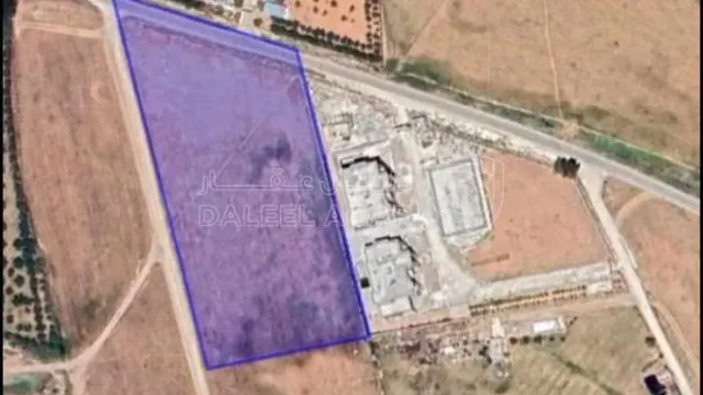 أرض في طرق المطار، قرب فلل الأندلسية و كمباوند فكتوريا - 1,200,000 دأ - صورة 1