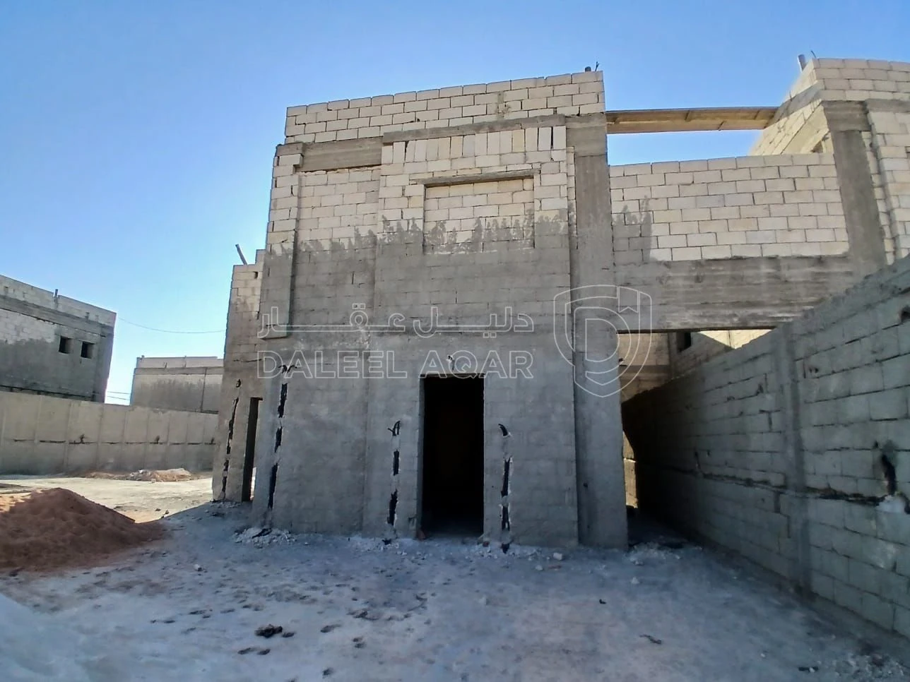 فيلا/منزل في شارع المطار  - 157,000 دأ - صورة 3