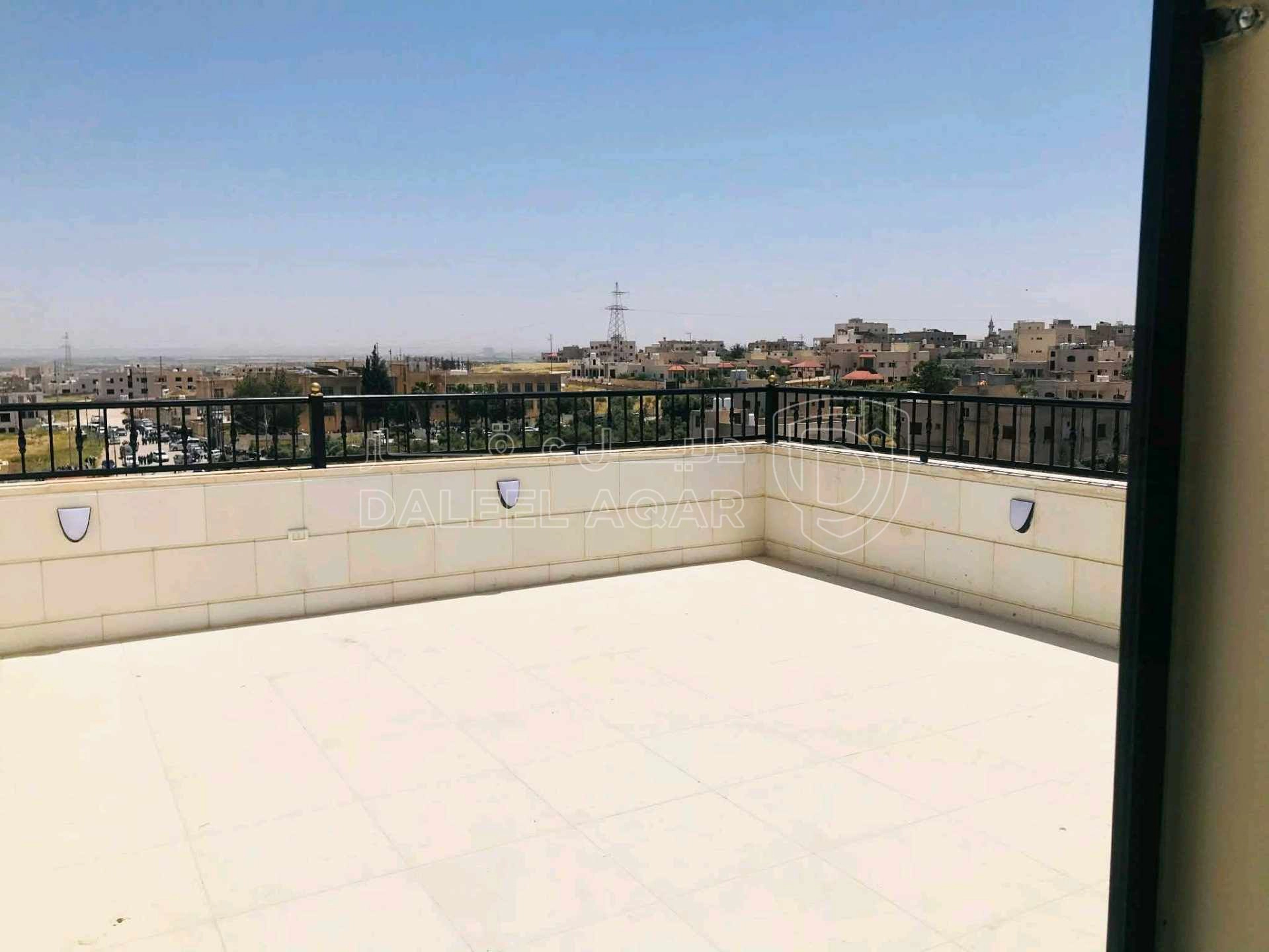 شقة في اربد الحي الشرقي بشرى شرق دوار الهلال - 50,000 دأ - صورة 1