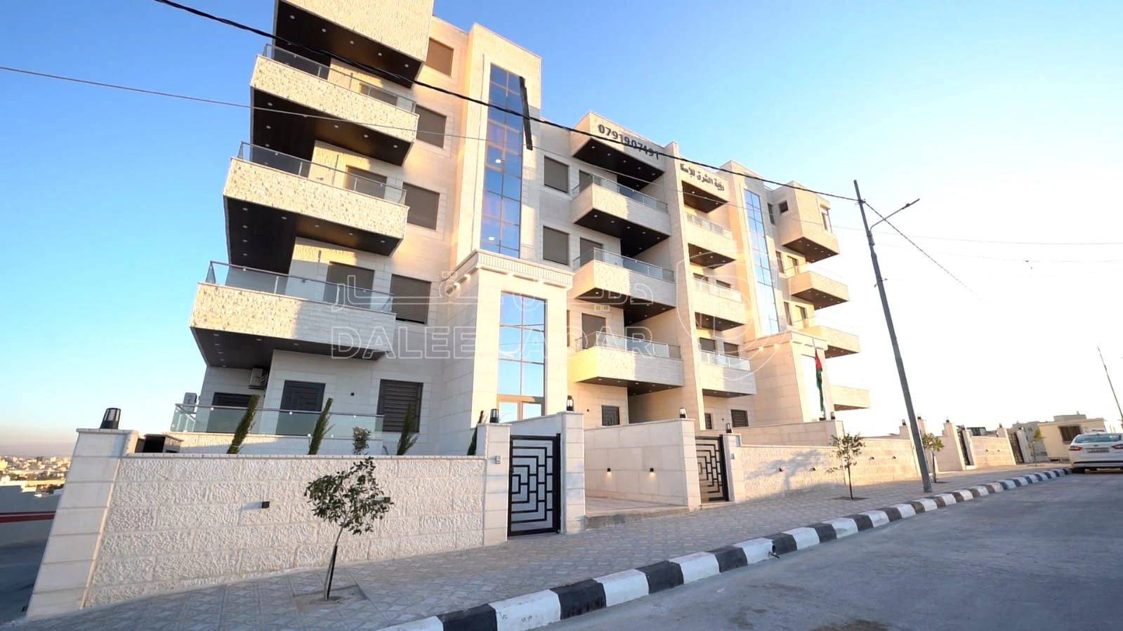 شقة في الزرقاء - مدينة الشرق - ضاحية الاميرة سلمى  - 79,000 دأ - صورة 1