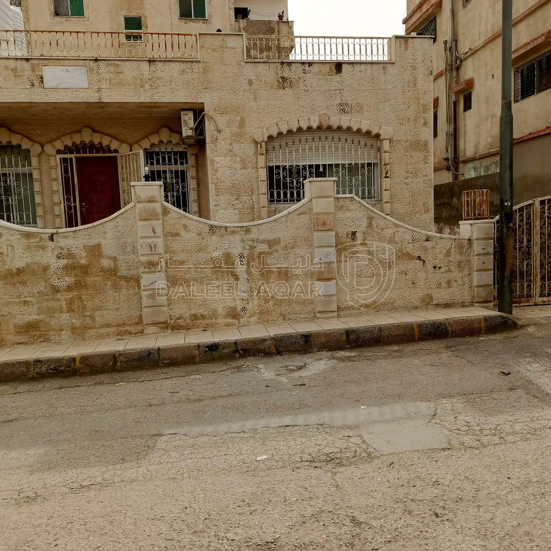 فيلا/منزل في ماركا الجنوبية /نادي السباق/بجوار مدرسة بن زيدون - 125,000 دأ - صورة 1