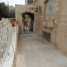 فيلا/منزل في ماركا الجنوبية /نادي السباق/بجوار مدرسة بن زيدون - 105,000 دأ - صورة NaN