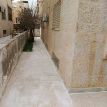فيلا/منزل في ماركا الجنوبية /نادي السباق/بجوار مدرسة بن زيدون - 105,000 دأ - صورة NaN