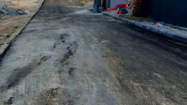 أرض - خلف مطعم ديوان زمان - 270000 دأ