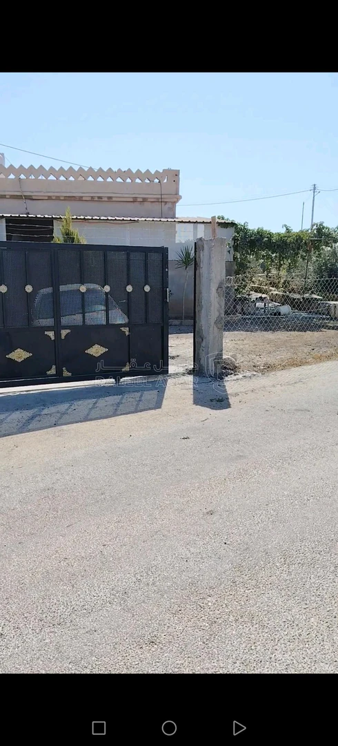 أرض في مادبا لواء ذيبان جبل بني حميده - 20,000 دأ - صورة 1