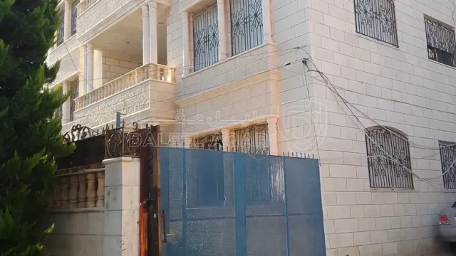مبنى -  عمان ابو علندا اسكان الكهرباء بل قرب من مسجد صلاح - 200000 دأ