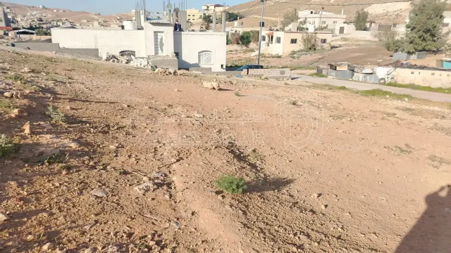أرض في الزرقاء جريبا حي الاحمد - 13,000 دأ - صورة 1