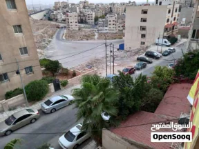 شقة في شقة للبيع جبل طارق قرب قهوة سكر بجانب مصلى عمر بن  - 18,500 دأ - صورة NaN