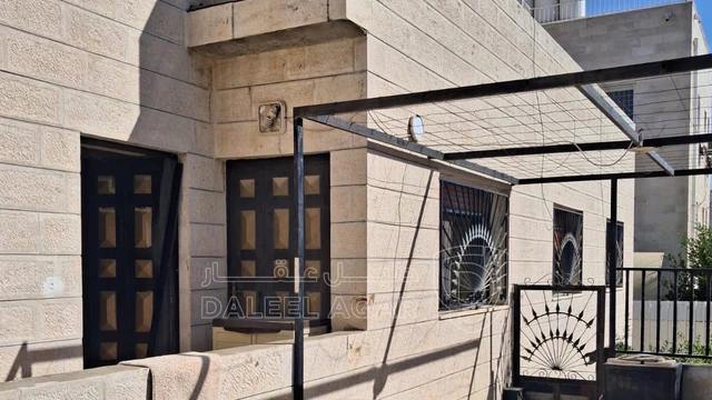 فيلا/منزل في مرج الحمام خلف طريق المطار إسكان السلطة - 370,000 دأ - صورة NaN