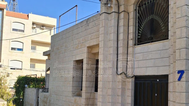 فيلا/منزل في مرج الحمام خلف طريق المطار إسكان السلطة - 370,000 دأ - صورة NaN