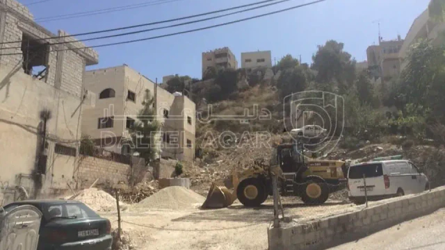 أرض - صويلح شارع جرش القديم(السكنة) - 120000 دأ