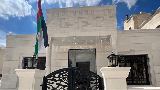فيلا/منزل - عمان ابونصير / بالقرب من قصر عبد الرؤوف الروابده - 225000 دأ