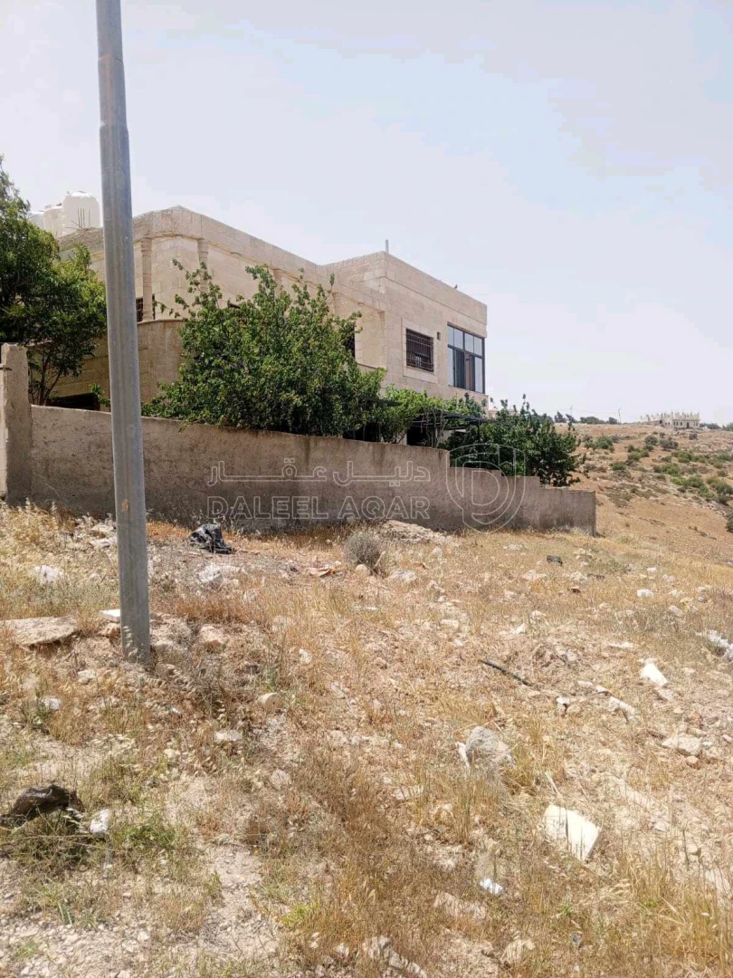 فيلا/منزل في رجم الشوف - 175,000 دأ - صورة 1