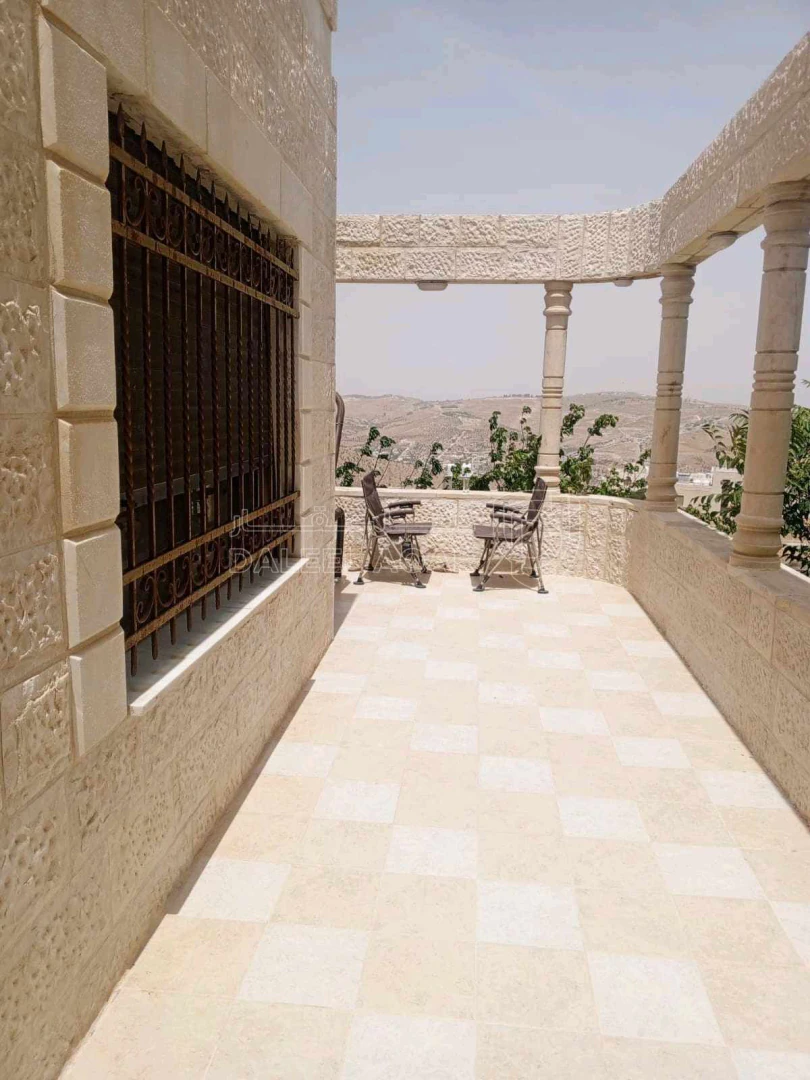 فيلا/منزل في رجم الشوف - 175,000 دأ - صورة 1