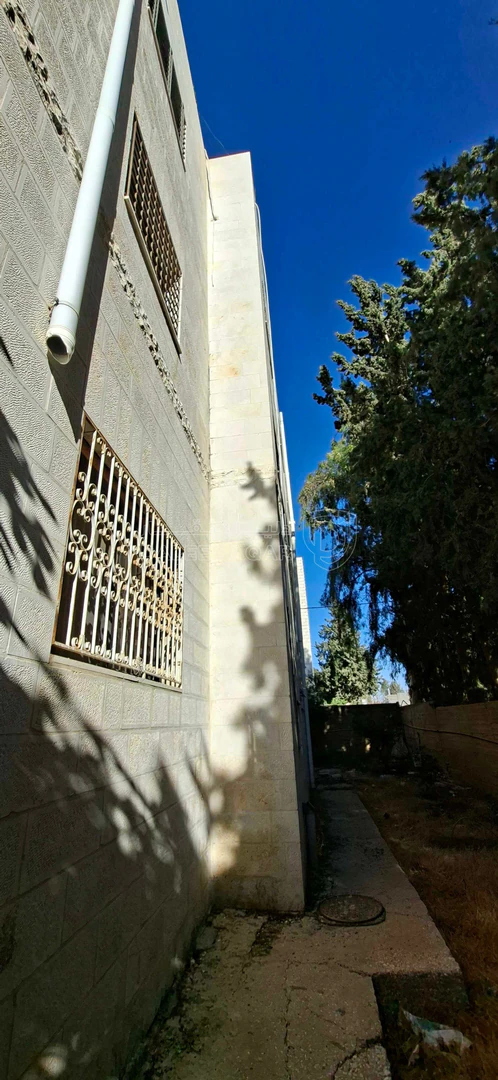 مبنى في مادبا/ المامونيه الشرقيه  - 220,000 دأ - صورة 5