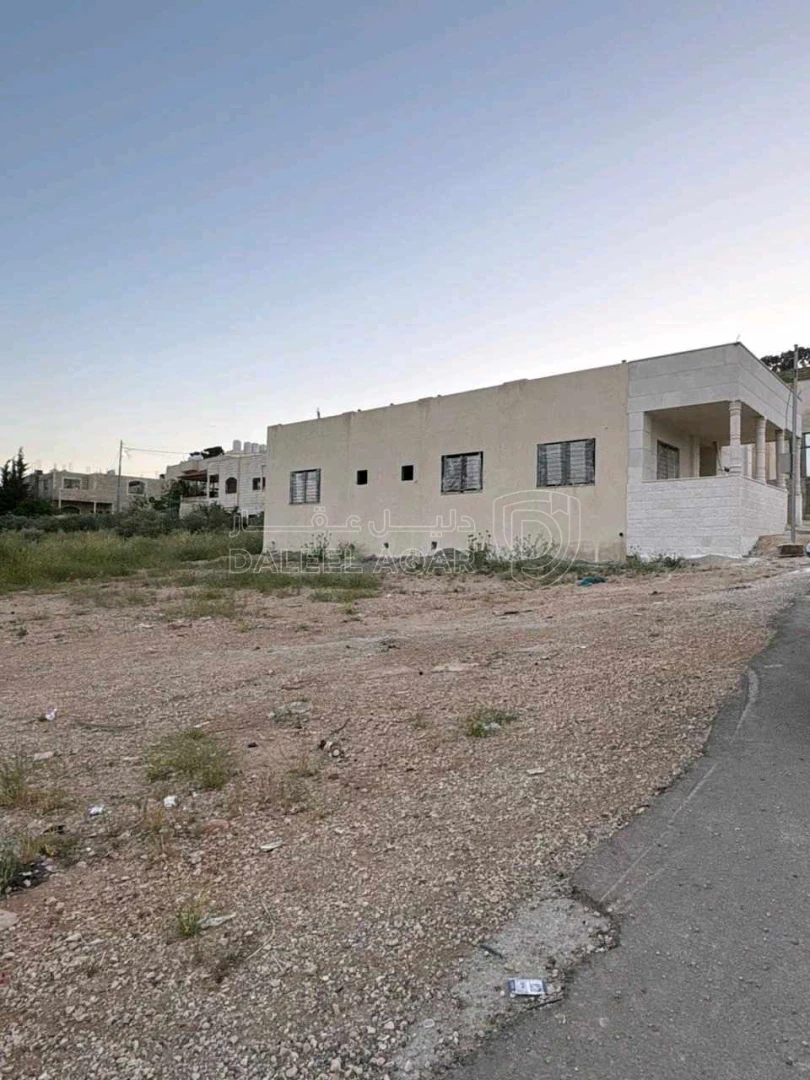 أرض في عين الباشا - خرشا  - 50,150 دأ - صورة 1