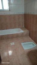 شقة - اربد _ بشرى قرب المسجد الجنوبي الصغير - 21000 دأ