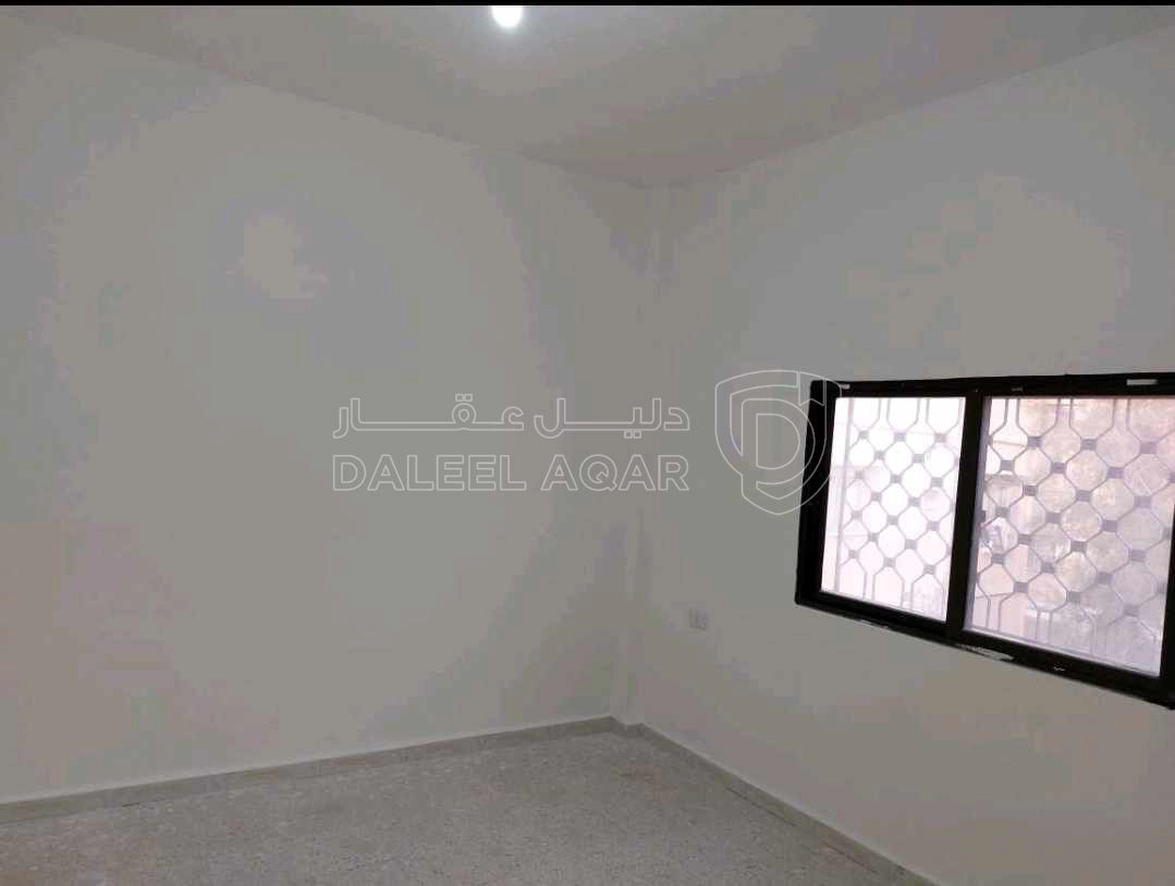 شقة في شارع عبد الكريم الحمدان خلف كازية المناصير - 22,500 دأ - صورة 1