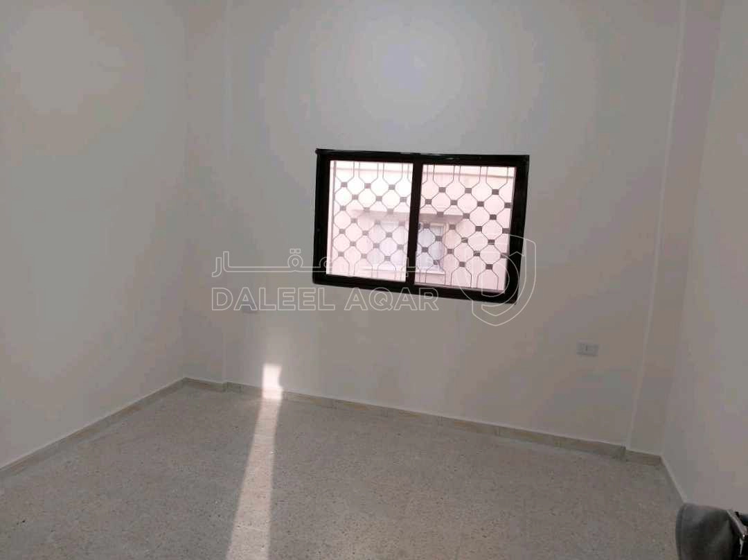 شقة في شارع عبد الكريم الحمدان خلف كازية المناصير - 22,500 دأ - صورة 1