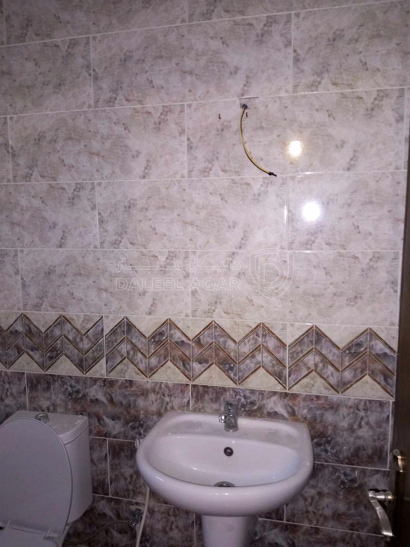 شقة في شقتان منفصلتان للبيع للراغبين في الإستثمار - 46,000 دأ - صورة 1