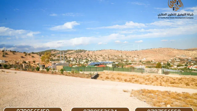 أرض في بيرين - تبعد 500 متر عن بلدية بيرين  - 35,000 دأ - صورة 1